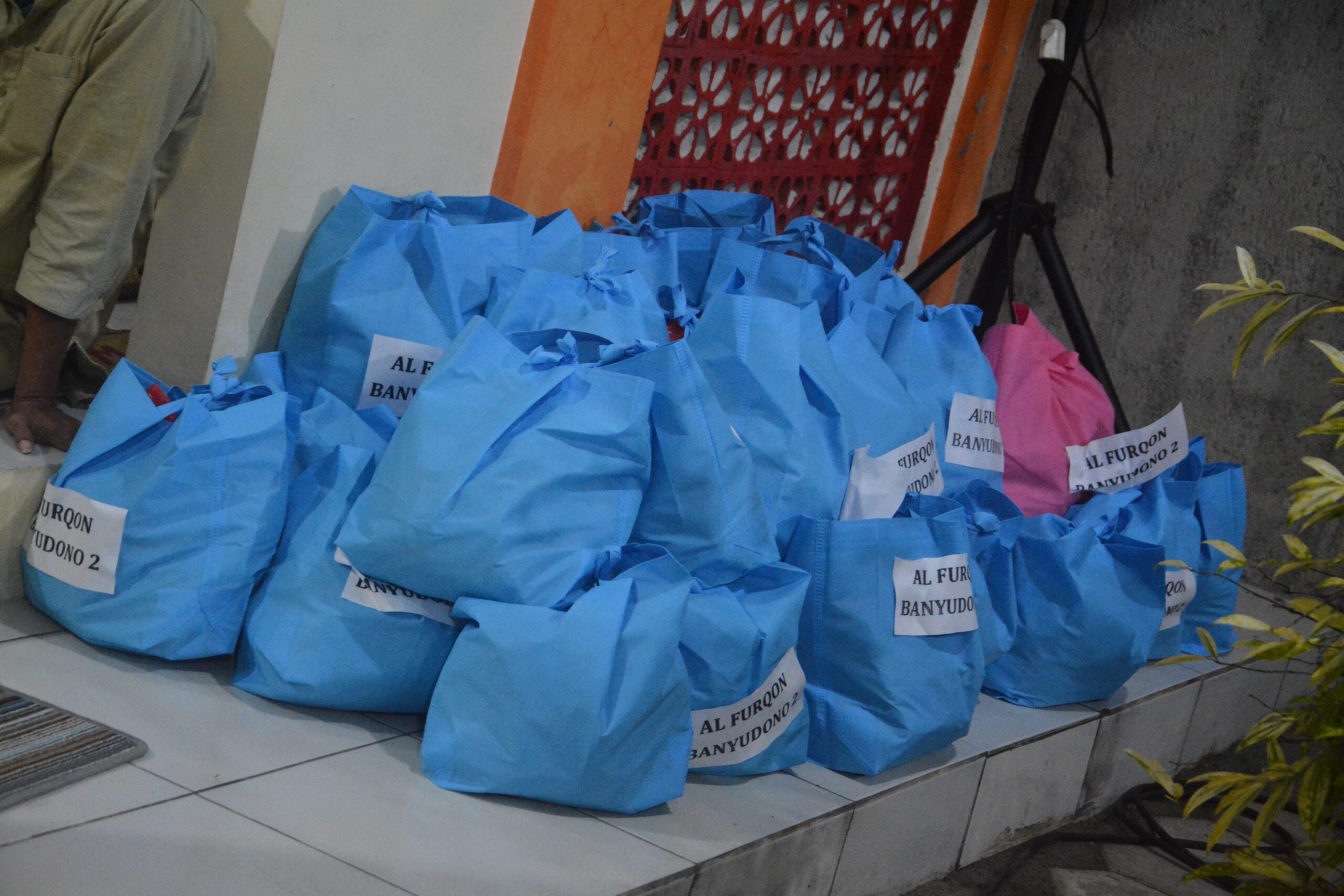 Santunan keluarga terpilih yayasan al furqon 1