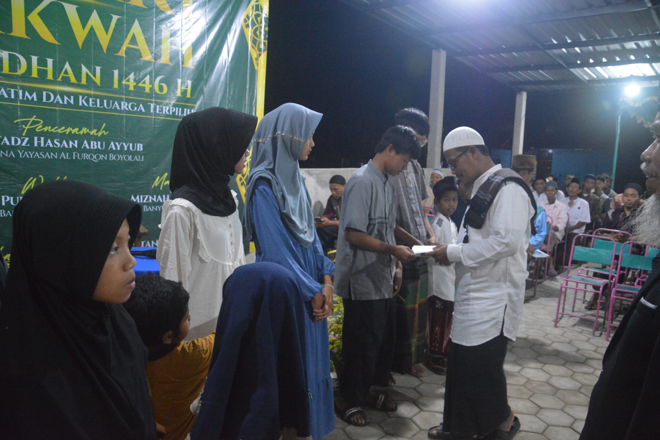 Santunan yatim yayasan al furqon 1